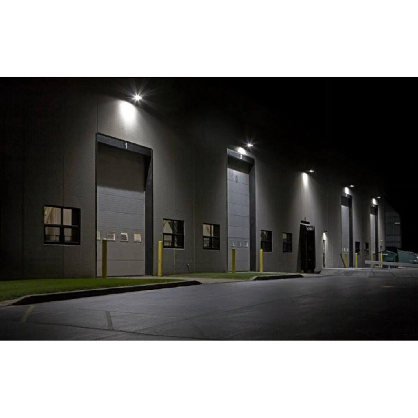 120W LED Wall Pack with Dust-to-Dawn Photocell. 5000 K 16800 Lumen, 150LM/W, [650-900W HPS/HID Equiv.] 100-277V, UL/DLC, Waterproof, Commercial Garage Awning Security Area Light